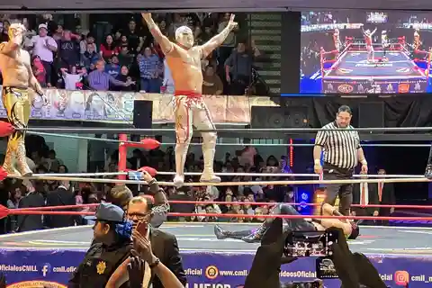 Cidade do México: Espetáculo de Lucha Libre com serviço de busca no hotel