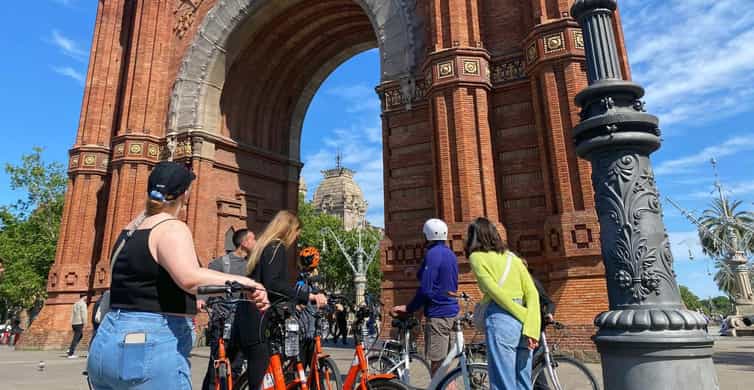 Barcelona: 2.5-Hour Bike or E-Bike Historical Tour photo 15