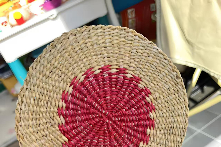Shanghai: Straw Weaving Handicraft Workshop