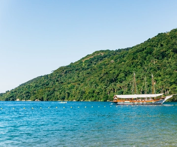From Rio de Janeiro: Angra dos Reis Boat Trip with Lunch
