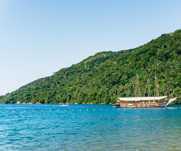 From Rio de Janeiro: Angra dos Reis Boat Trip with Lunch