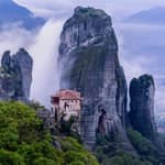 Tour dei monasteri di Meteora, grotte, soste sulla spiaggia e pranzo
