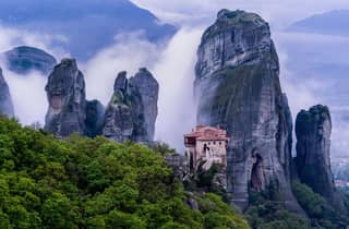 Tour dei monasteri di Meteora, grotte, soste sulla spiaggia e pranzo