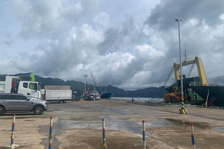 Coron : Transferts du port maritime à l'hôtel et vice-versaTransferts aller-retour entre les hôtels du centre-ville et le port de Coron