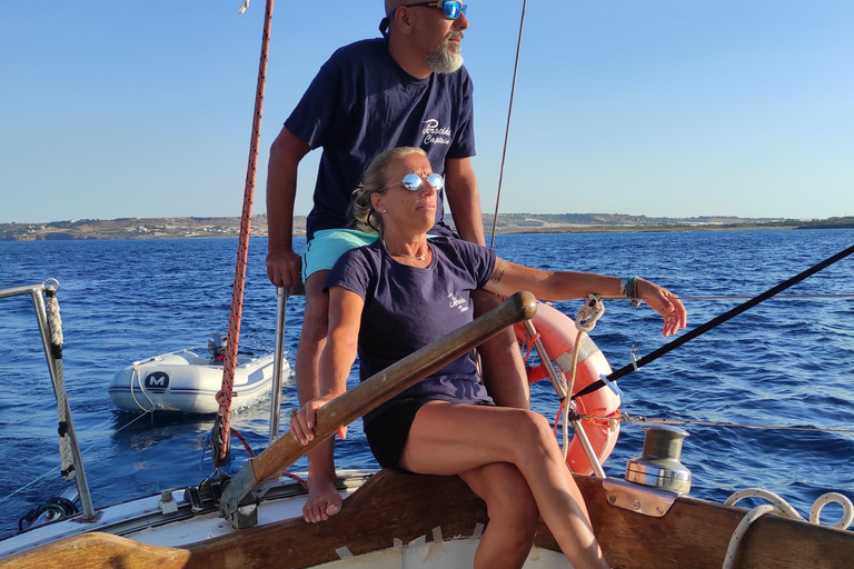 Syracuse: Snorkeling Excursions by Sailboat to Plemmirio Syracuse: Snorkeling Excursions by Sailboat at Plemmirio