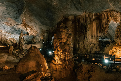 Phong Nha Cave & Hue Ancient Capital 2-Day Tour from Da Nang