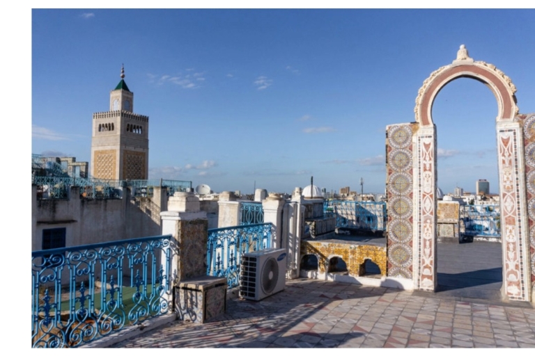 Excursion guidée : Tunis, Carthage et Sidi Bou SaïdVisite guidée de Tunis, Carthage et Sidi Bousaid depuis Tunis