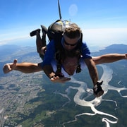 Cairns: Tandem Skydive Experience