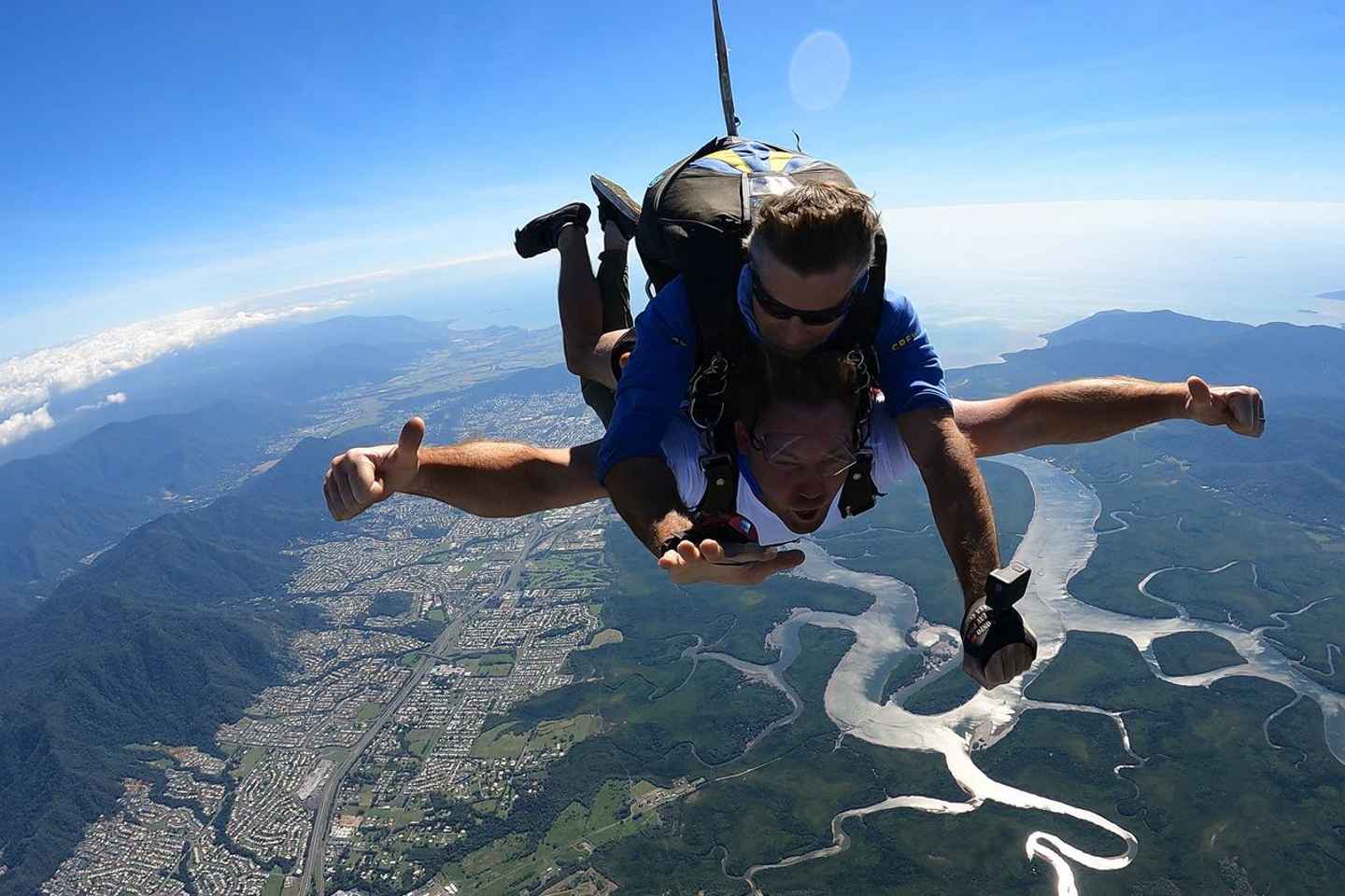 Cairns: Tandem Skydive Experience - Cairns: Tandem Skydive Experience