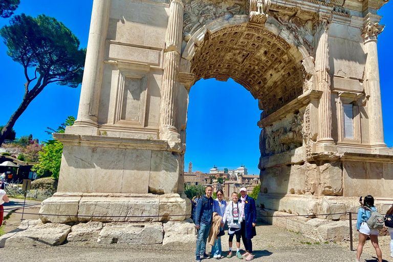 Rome: LATE BOOKING Colosseum, Forum & Palatine Entry passes Rome: Last Minute Colosseum, Roman Forum, Palatine Hill Tour
