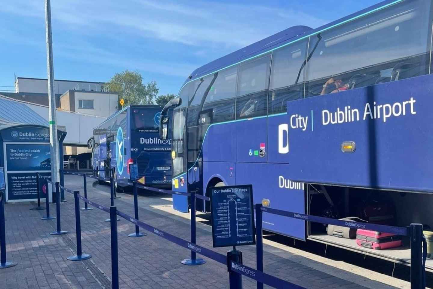 Dublin: One-Way Bus Transfer from/to Dublin Airport