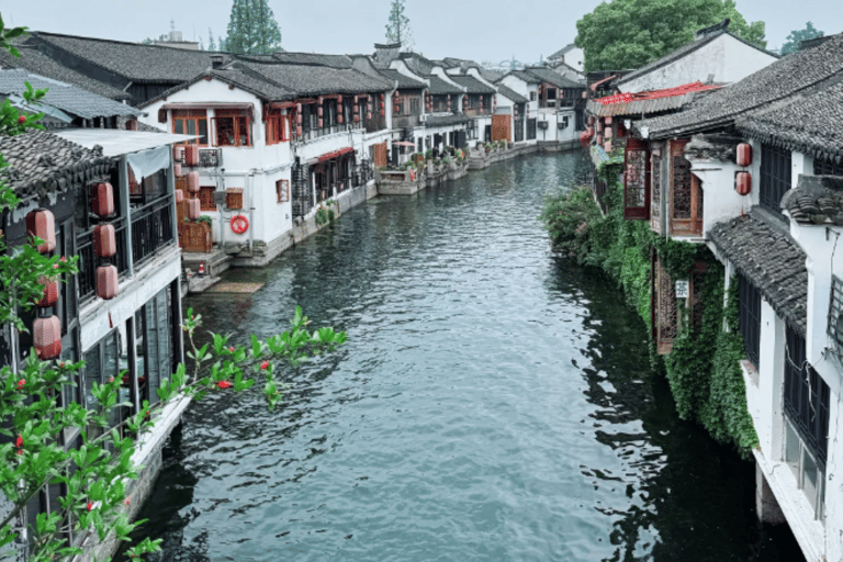 Shanghai: Zhujiajiao Private Tour+Yu Garden/Film Park