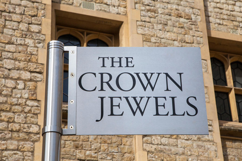Londra: Tour guidato della Torre di Londra con opzione Gioielli della Corona5 ore: Torre di Londra, Gioielli e Tower Bridge (privato)