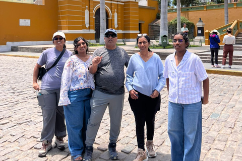 Lima: Private Tour of Barranco, La Herradura, and the Pachacámac Sanctuary