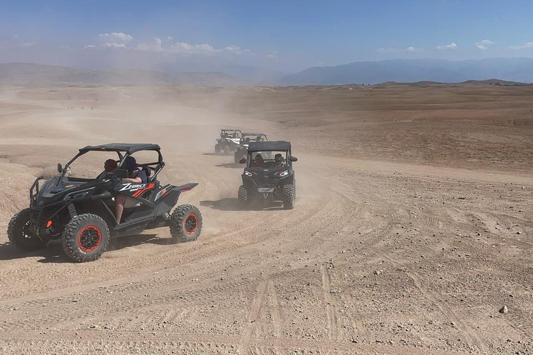Marrakesz: Agafay Desert Dinner Show, przejażdżka na wielbłądzie, 1-godz. Buggy