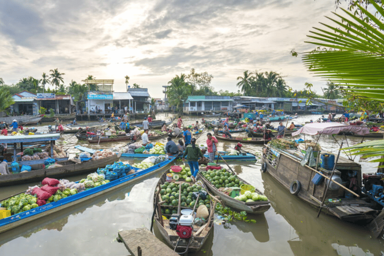 Mekong Delta Tour 2-Day (SaDec – Can Tho - My Tho - Ben Tre) MEKONG DELTA TOUR 2-DAY (SADEC – CAN THO - MY THO BEN TRE)