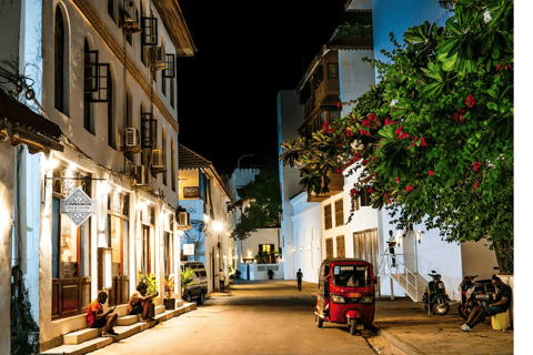 Excursão a Stone Town e à Quinta das Especiarias com almoço tradicionalPasseio pela Cidade de Pedra e Fazenda de Especiarias com Almoço Tradicional