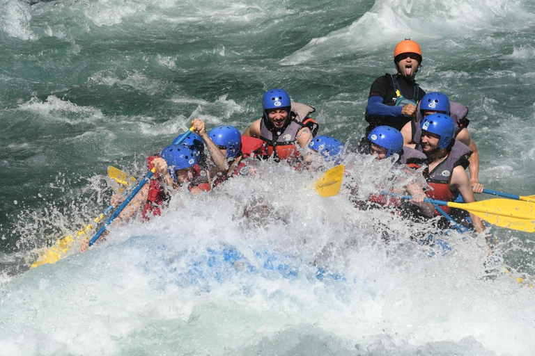Bariloche: Rafting in Manso River up to the border with Chile
