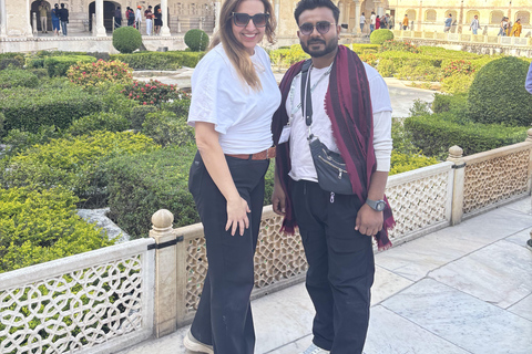 Jaipur by Tuk-Tuk: A Colorful Market Adventure