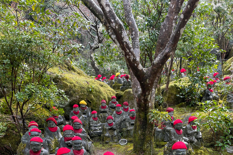 Hiroshima y Miyajima Satisfactorio Tour Privado de Gemas con Local 7h