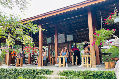 Hoi An: 3-Hour Wood Carving Class with Local Artist Hoi An: 3 Hours Wood Carving Class with Local Artist