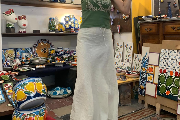 اصنع سيراميكك الصقلي المصنوع من حجر إتنا لافا واصطحبه إلى منزلك