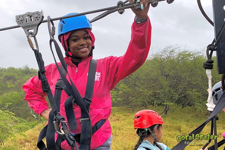 Oahu: 3 tirolesas e cruzeiro com observação de golfinhos e snorkel com tudo incluídoCom o transporte Waikiki