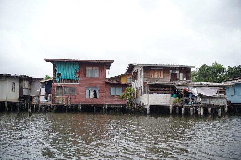 Bangkok: tour de 2 horas por Wat Arun, barcaza real y barco de cola larga