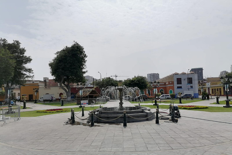 Lima : A walking tour in the footsteps of the Libertador