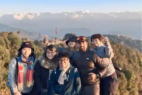 Tour di un giorno a Bhaktapur e Nagarkot con pranzo - Privato/Gruppo