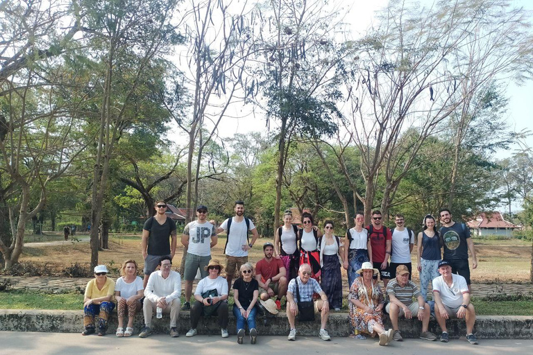 Upplev Angkor Wat i soluppgången, Bayon, Ta Prohm i liten grupp