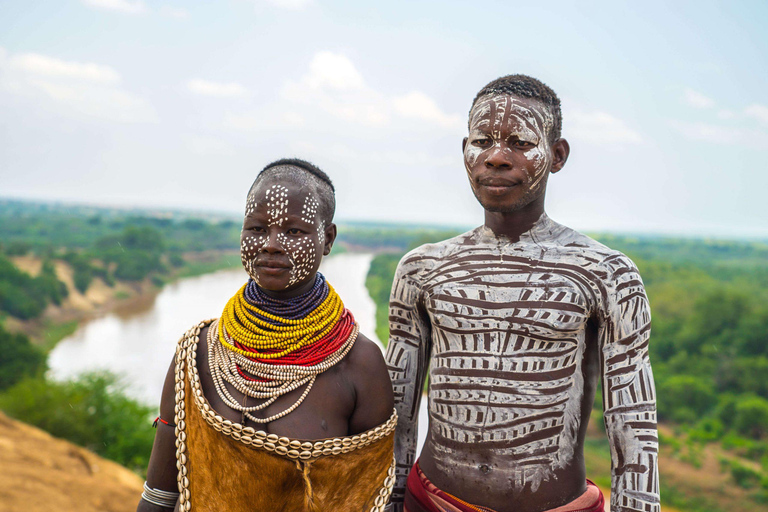 6 Tage unvergessliche Lalibela- und Omo-Tal-Tour.Lalibela und Omo Tal Touren