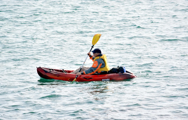 Discover Lerins Islands by Kayak with Athlete Guide