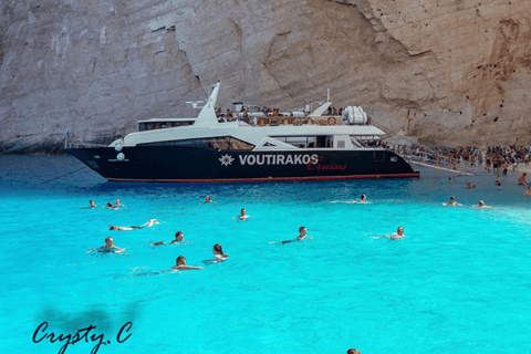 Zakynthos : Croisière VIP autour de l&#039;île par les Royal Yachts