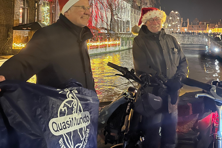 Bruges: Wicked Christmas Bike Tour Experience with a Local