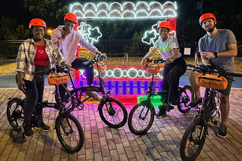 Medellín: E-Bike Christmas Lights Tour with Snack & Donation