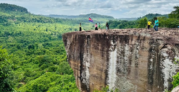 Siem Reap: Phnom Kulen, Beng Mealea & Khleang Village Tour