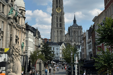 Antwerp Day Trip by Train: Small-Group Tour Spanish tour