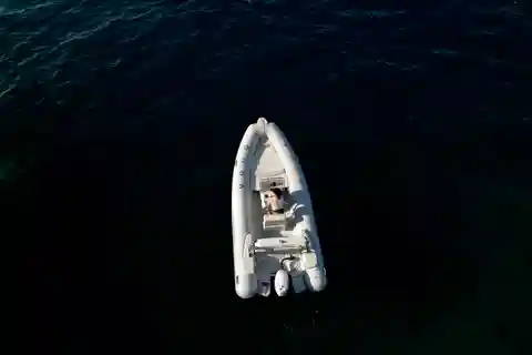 Självkörande båt från Marina Grande di Sorrento