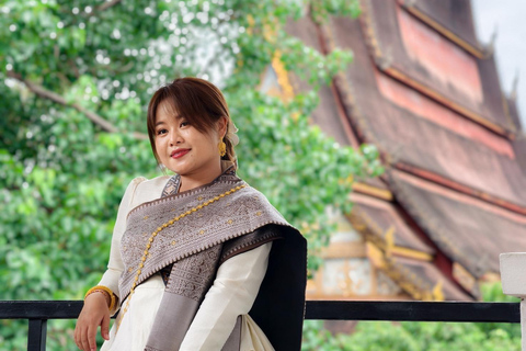 Vientiane: Traditional Lao Dress Rental and Photo Session