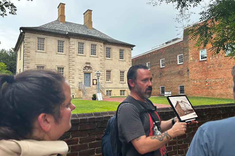 Old Town Alexandria (ingresso a Gadsby Tavern e Christ Church)Città vecchia di Alessandria: tour guidato a piedi con una guida locale