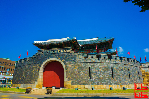 Hwaseong Fortress+Koreaans Volksdorp+Starfield bibliotheek TourHongik Univ. Station