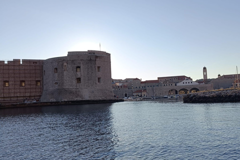 Zonsondergangtour met een glazen boot rond de oude stad en grotten in Dubrovnik