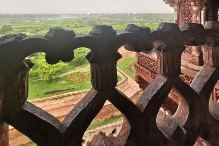 Agra: Skip-the-Line Taj Mahal &amp; Mausoleum Guided Tour