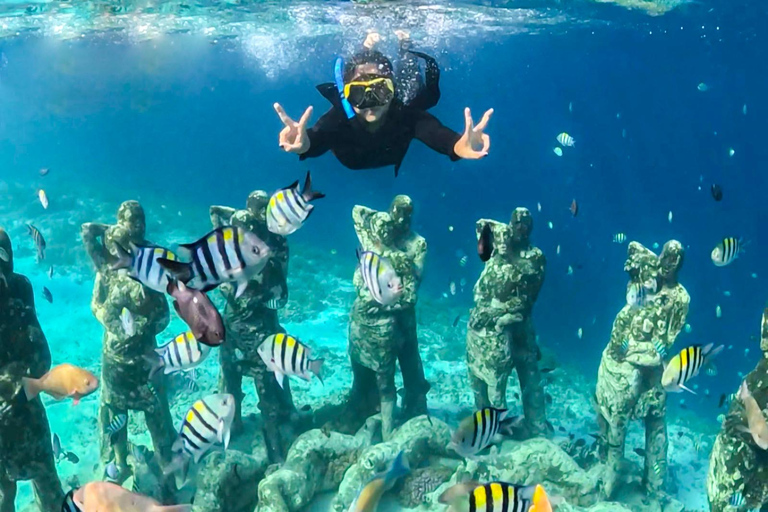 Gili Trawangan: Public Snorkeling Tour with Turtles and BBQ Public Snorkeling Tour with Turtles