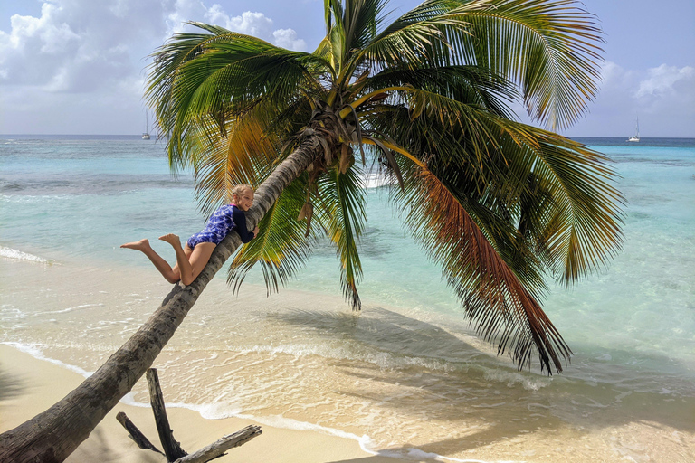 2 Days in Remote San Blas + Tour to magical Cambombia Island