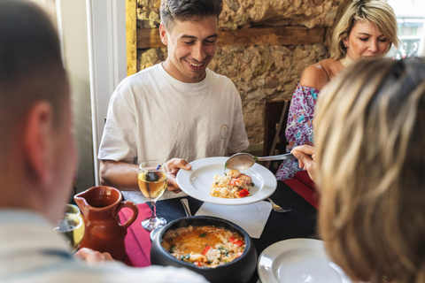 Lisbona: Tour gastronomico con degustazioni locali e bevandeTour privato