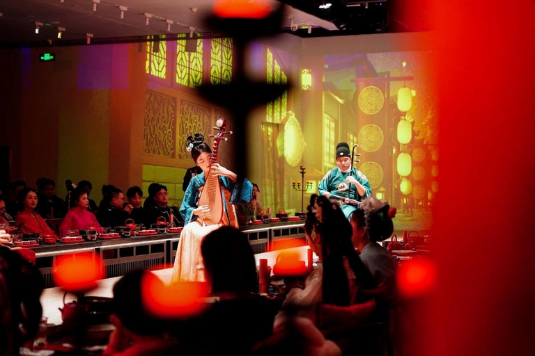 Jinan: Immersive Palace Banquet with Show VIP Seats for Dinner (Makeup & Costume Not Included)