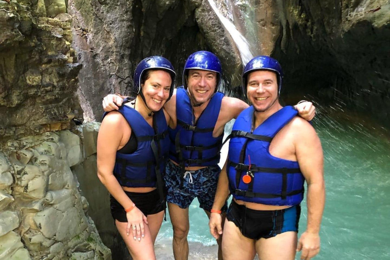 Aventura en las Cascadas de Damajagua (Puerto Plata)