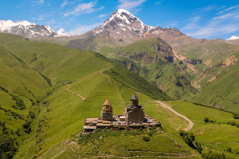 From Stepantsminda: Kazbegi Private 4x4 Trip with Driver